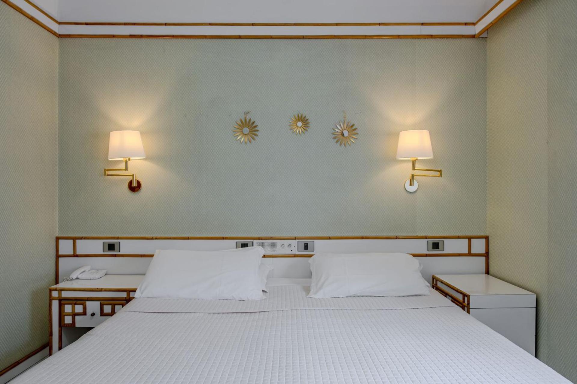 Hotel President - Vintage Hotel In Centro Riccione Eksteriør billede