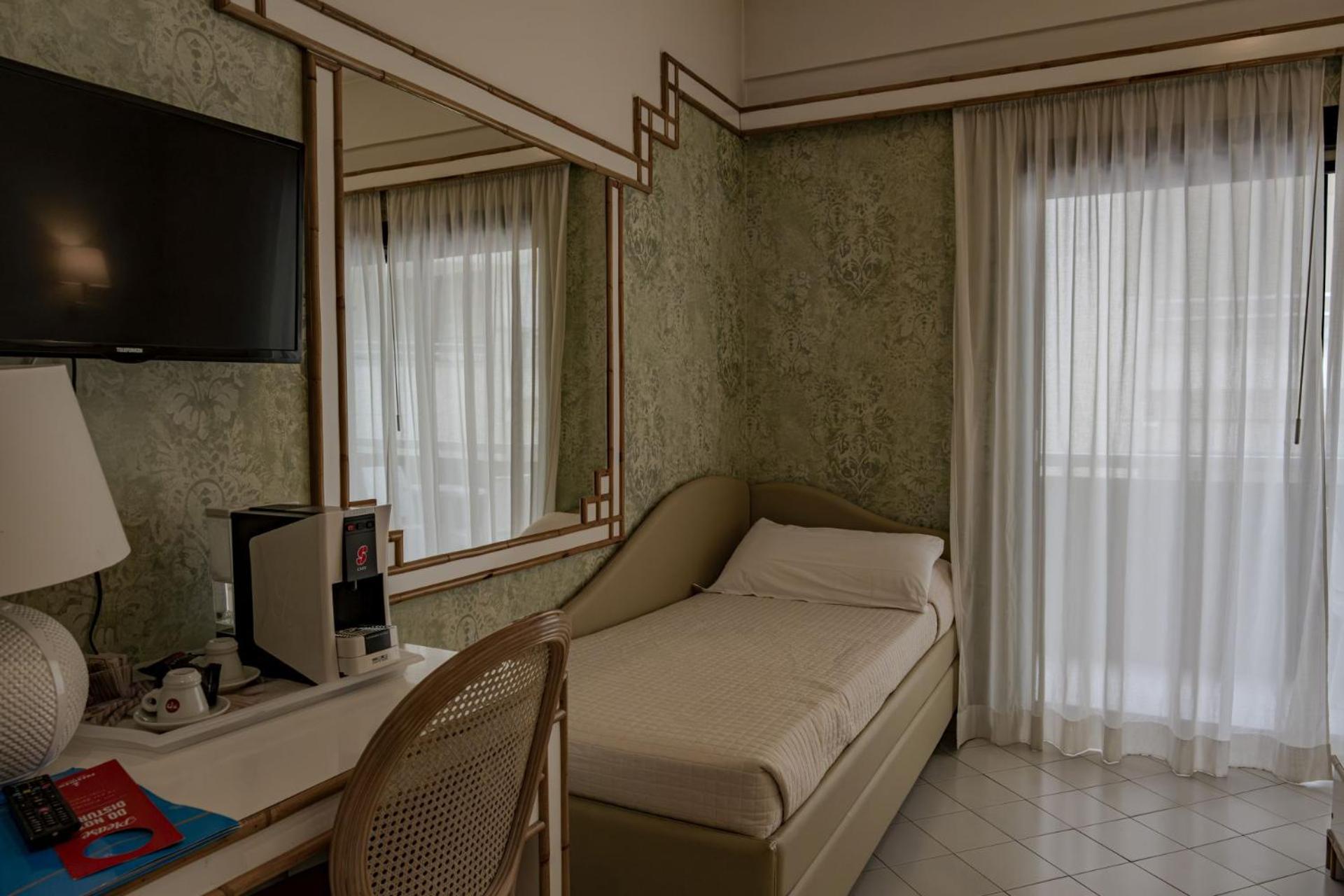 Hotel President - Vintage Hotel In Centro Riccione Eksteriør billede