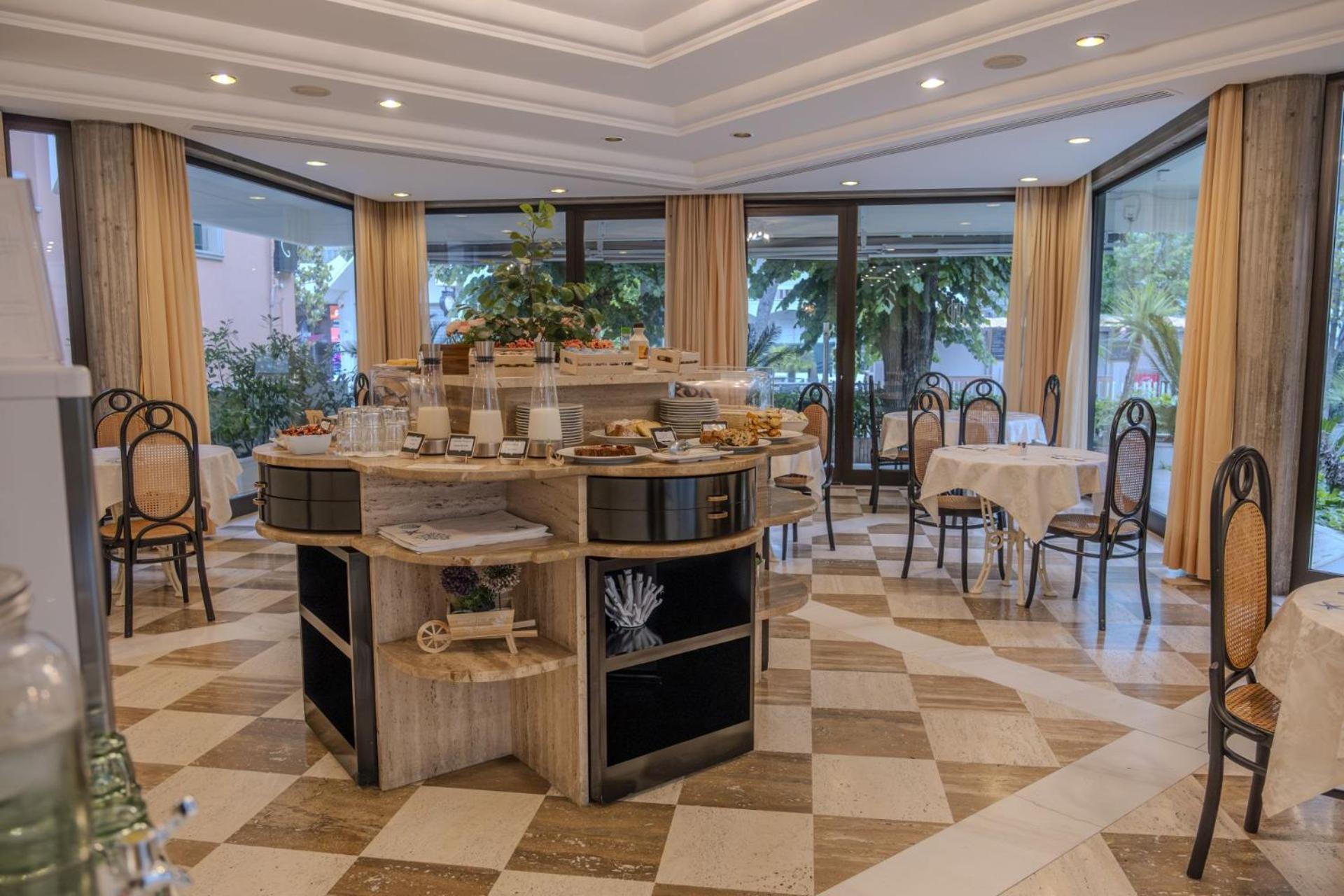 Hotel President - Vintage Hotel In Centro Riccione Eksteriør billede
