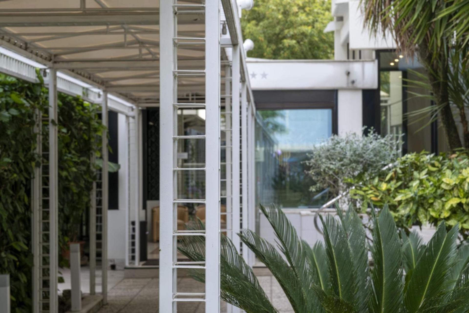 Hotel President - Vintage Hotel In Centro Riccione Eksteriør billede