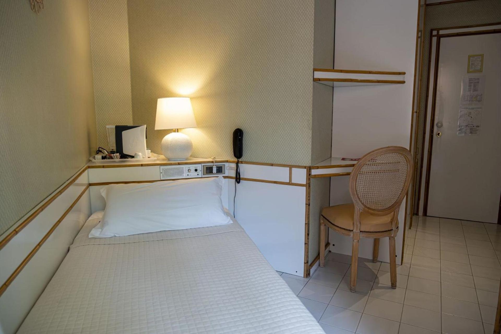 Hotel President - Vintage Hotel In Centro Riccione Værelse billede