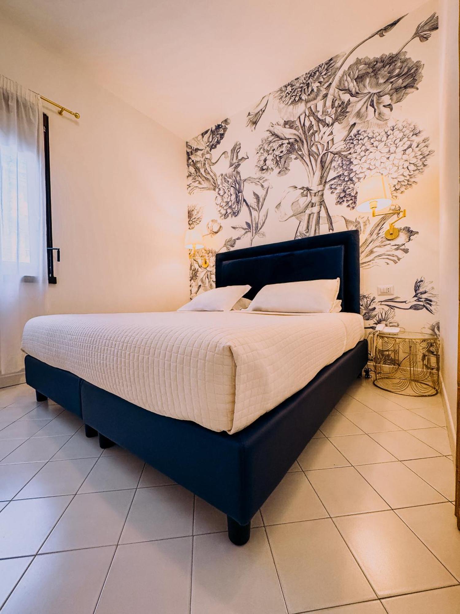Hotel President - Vintage Hotel In Centro Riccione Eksteriør billede