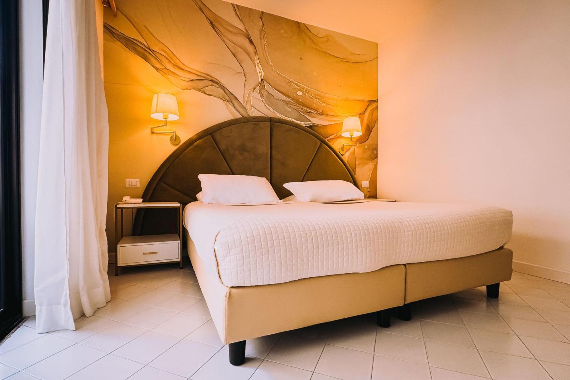 Hotel President - Vintage Hotel In Centro Riccione Eksteriør billede